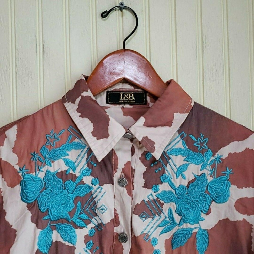 L&B Lucky & Blessed Button Up Shirt Womens Small Brown Embroidered Western Tunic